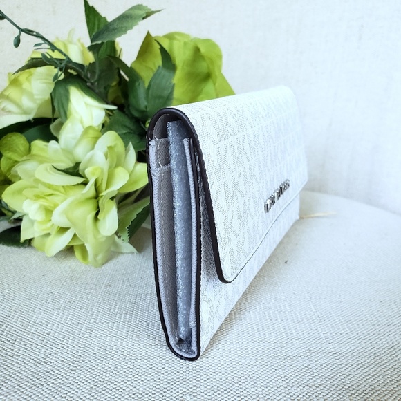 🌺NWT Michael Kors LG Trifold Wallet White grey MK - Picture 3 of 8